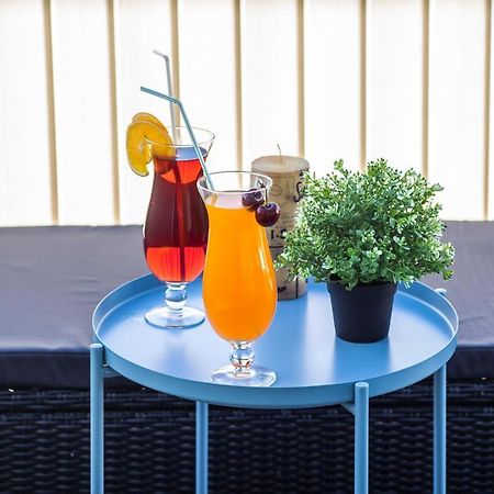 Skyhouse Riga Private Penthouse And Spa Ngoại thất bức ảnh