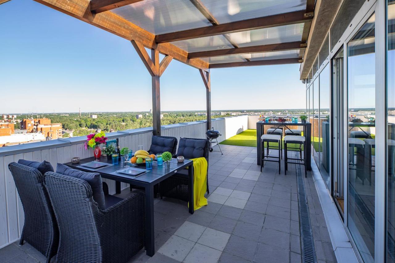 Skyhouse Riga Private Penthouse And Spa Ngoại thất bức ảnh