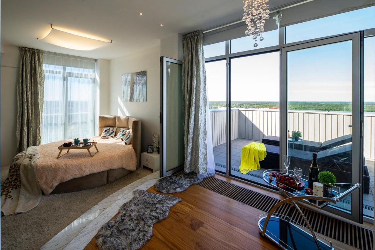 Skyhouse Riga Private Penthouse And Spa Ngoại thất bức ảnh