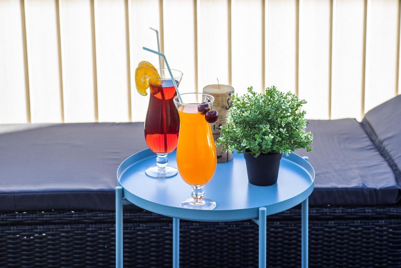 Skyhouse Riga Private Penthouse And Spa Ngoại thất bức ảnh